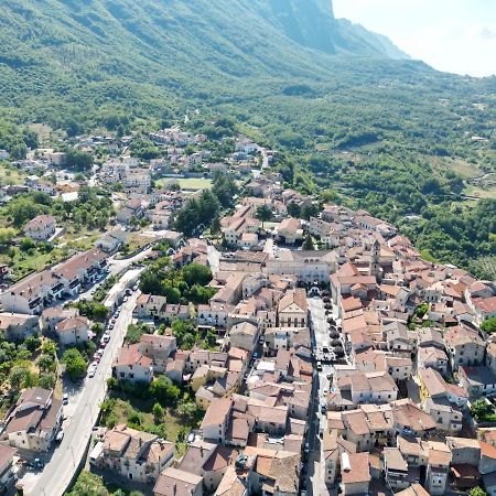 الشقق الفندقية Petinaفي  Casa Sarlo المظهر الخارجي الصورة