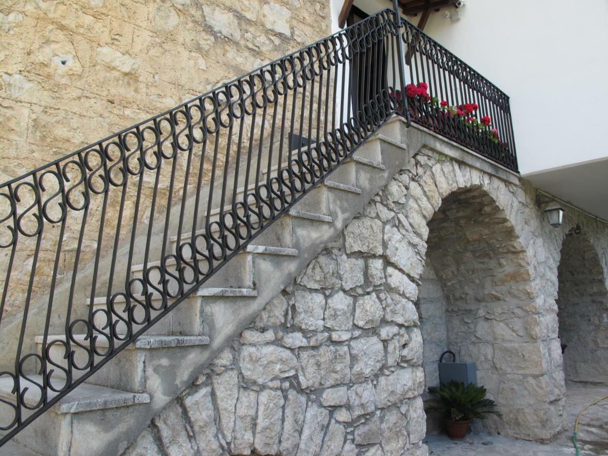الشقق الفندقية Petinaفي  Casa Sarlo المظهر الخارجي الصورة