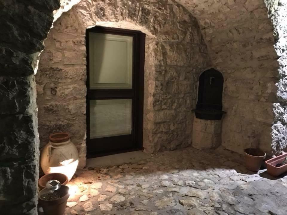 الشقق الفندقية Petinaفي  Casa Sarlo المظهر الخارجي الصورة